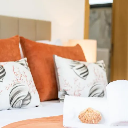 Coral Bay - Moradia Familiar Com Piscina Aquecivel E Bbq Em ヴィラ *