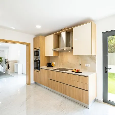 ヴィラ Coral Bay - Moradia Familiar Com Piscina Aquecivel E Bbq Em アルブフェイラ