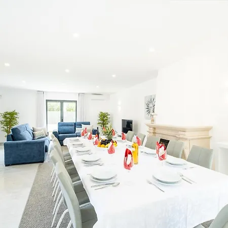 Coral Bay - Moradia Familiar Com Piscina Aquecivel E Bbq Em ヴィラ アルブフェイラ