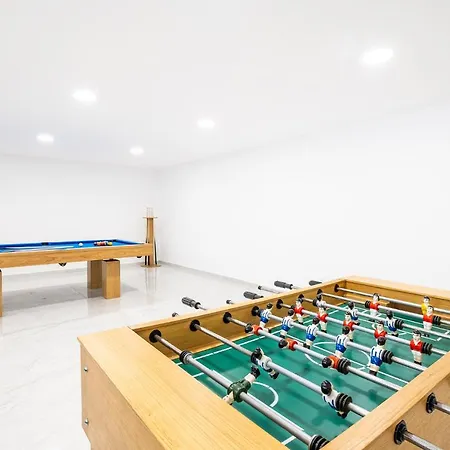 Coral Bay - Moradia Familiar Com Piscina Aquecivel E Bbq Em ヴィラ アルブフェイラ
