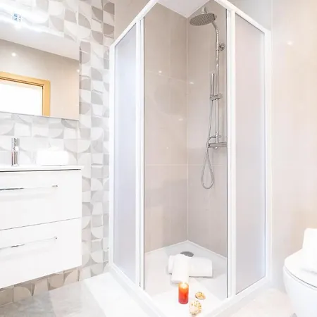 Coral Bay - Moradia Familiar Com Piscina Aquecivel E Bbq Em