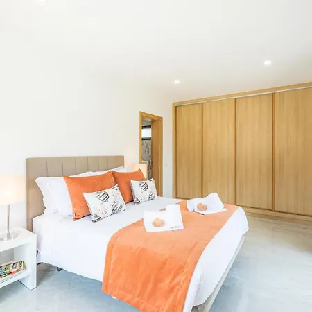 Coral Bay - Moradia Familiar Com Piscina Aquecivel E Bbq Em Willa